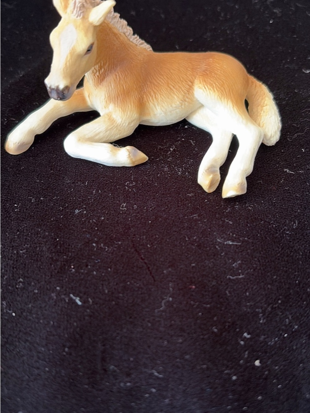 Schleich 2004 vintage Tan & Cream Foal figurine one owner